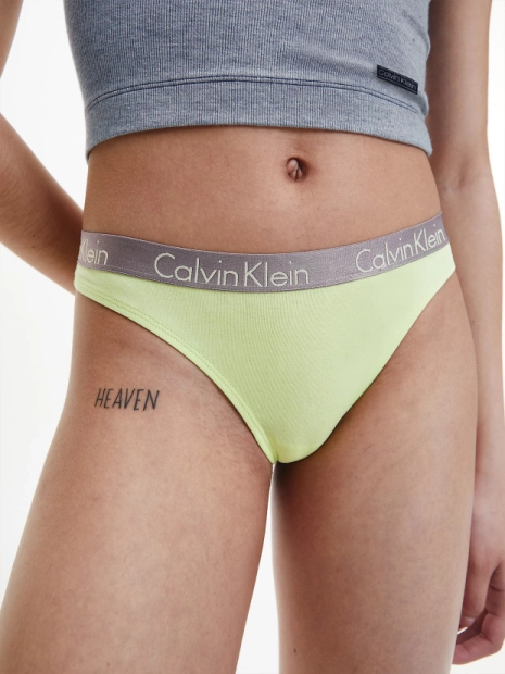 QD3560/6S2 - dámská tanga Calvin Klein 3 pack(3)